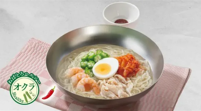 海老と蒸し鶏のコク旨冷麺（ガスト）