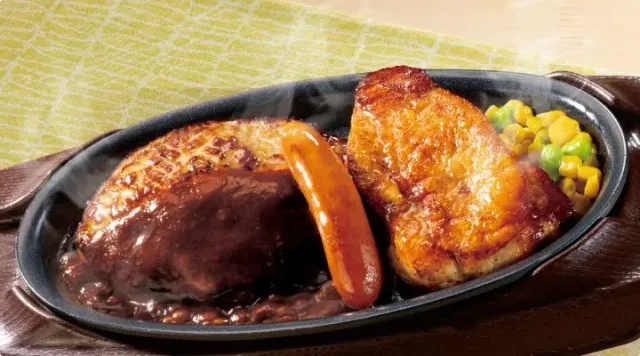 鉄板ハンバーグミックスグリル(ガスト)