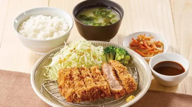 自家製厚切りひれかつ膳(ジョナサン)