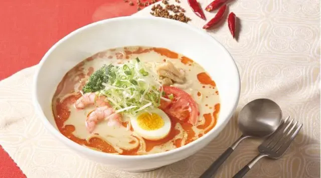 クリーミー豆乳仕立ての麻辣湯スープパスタ（ジョナサン）