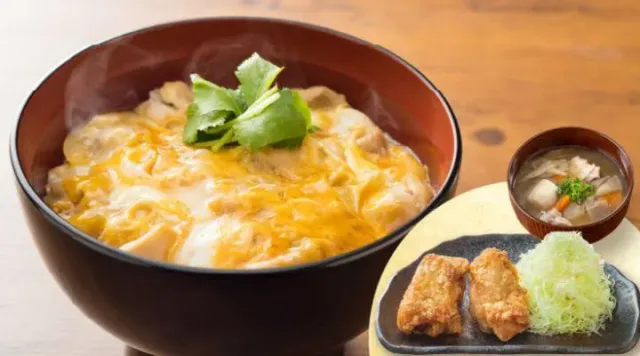 親子丼&から揚げ・とん汁セット(から好し)