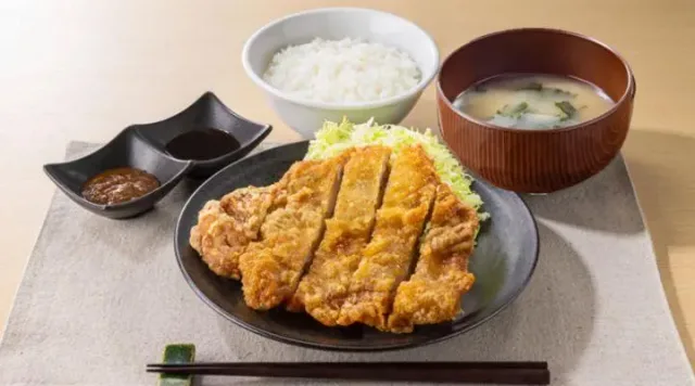 大判から揚げ定食(から好し)