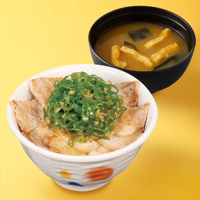 豚ロースネギ塩丼 並盛（松屋）