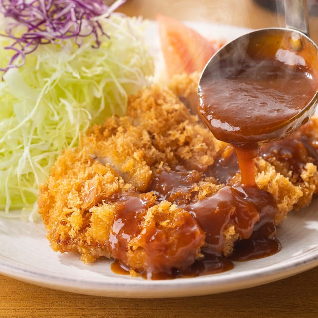デミグラスチキンかつ（大戸屋）