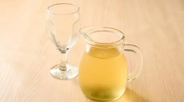 デカンタワイン 白（夢庵）