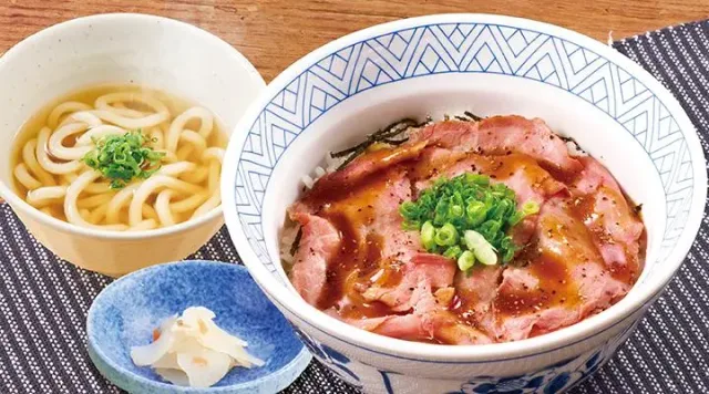 赤身ローストビーフ丼小麺セット（夢庵）